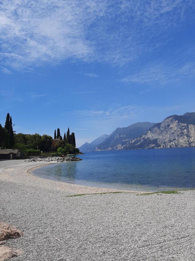 Villa Sul Lago Con Pontile Privato A Brenzone Sul Garda - Unique And Exclusive Bagian luar foto