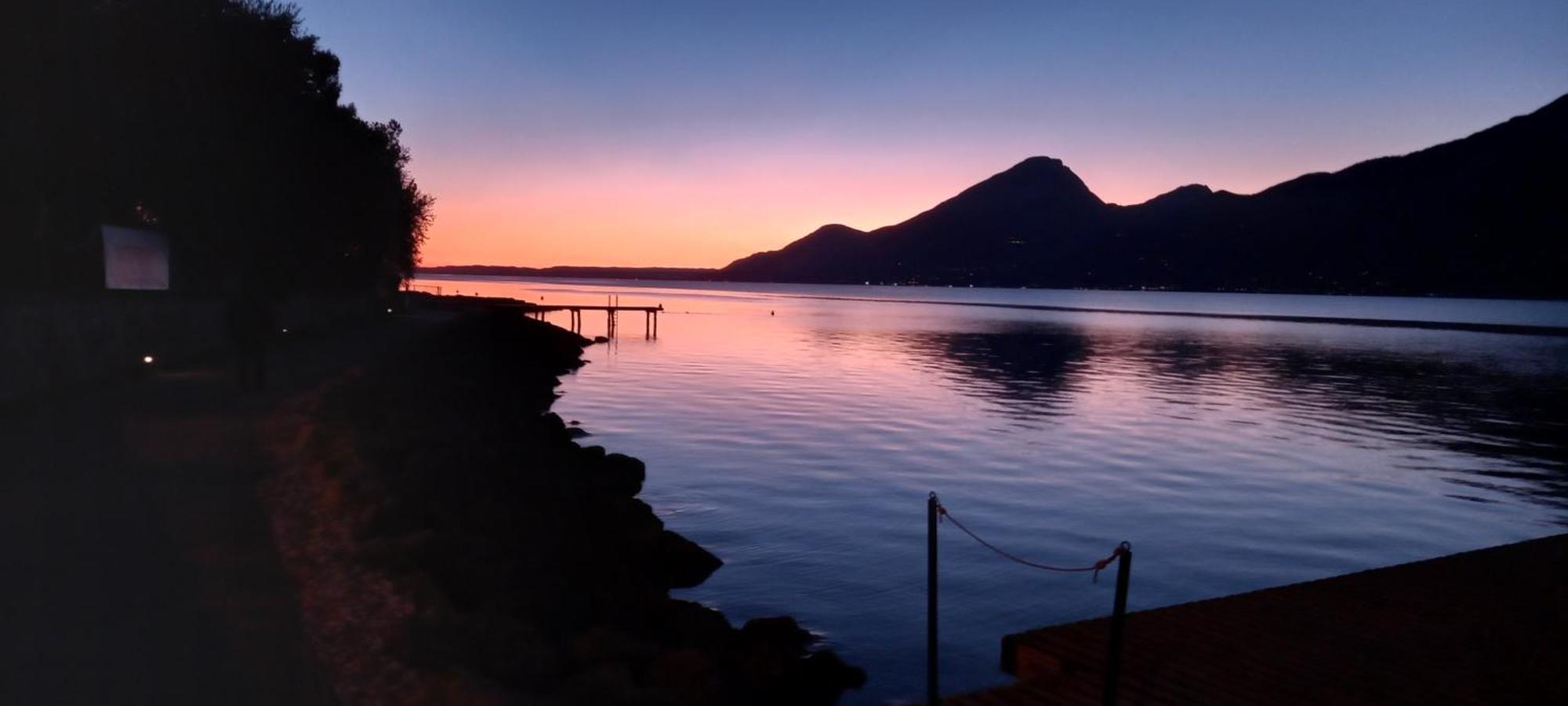 Villa Sul Lago Con Pontile Privato A Brenzone Sul Garda - Unique And Exclusive Bagian luar foto