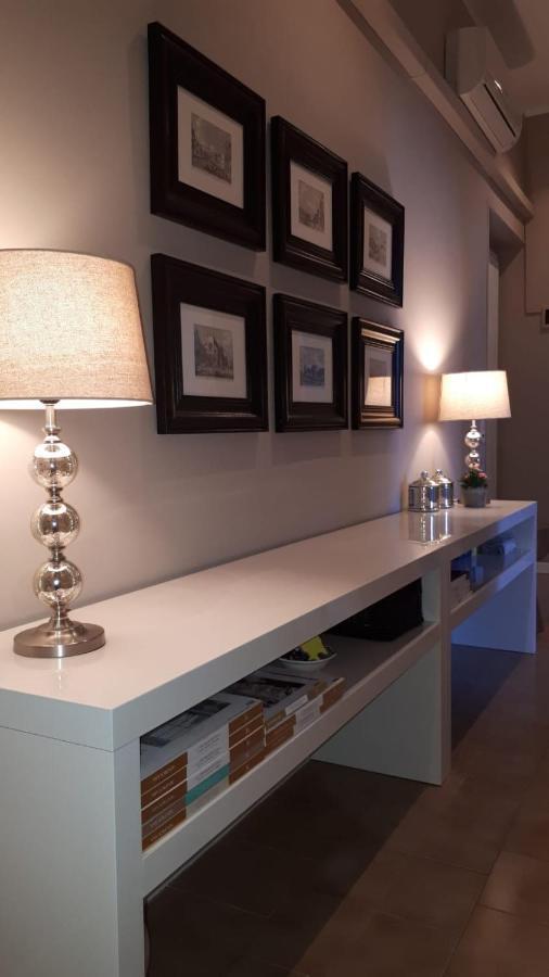 Villa Sul Lago Con Pontile Privato A Brenzone Sul Garda - Unique And Exclusive Bagian luar foto