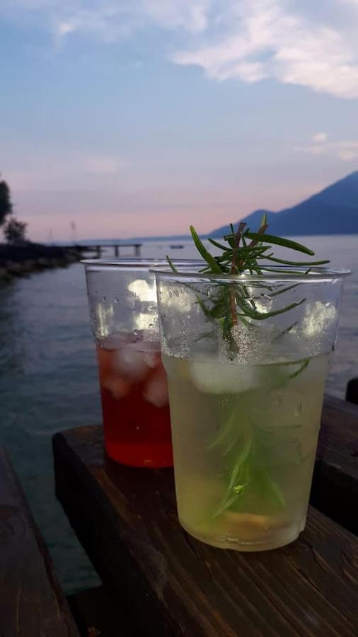 Villa Sul Lago Con Pontile Privato A Brenzone Sul Garda - Unique And Exclusive Bagian luar foto