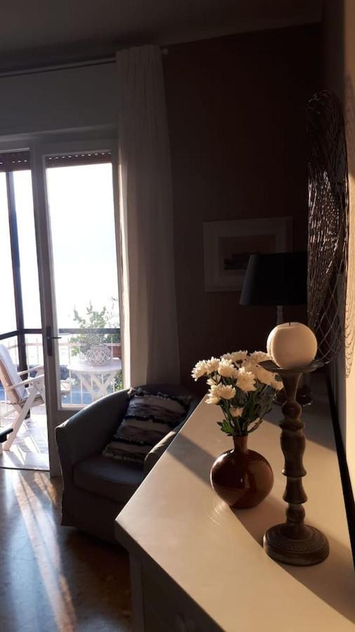 Villa Sul Lago Con Pontile Privato A Brenzone Sul Garda - Unique And Exclusive Bagian luar foto