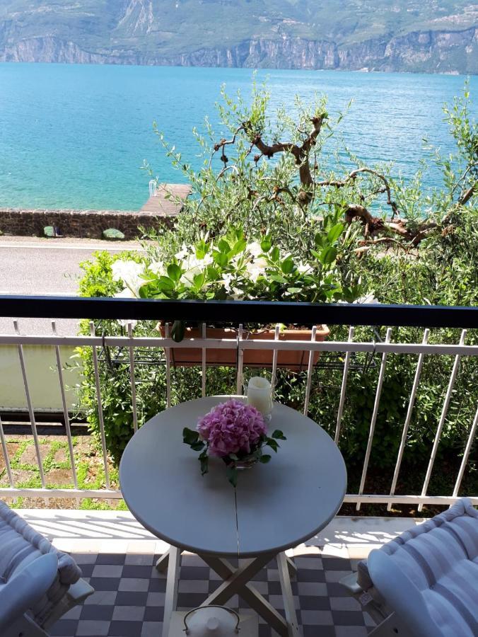 Villa Sul Lago Con Pontile Privato A Brenzone Sul Garda - Unique And Exclusive Bagian luar foto